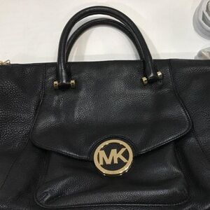 NEW!! Women’s Michael Kors Black Pebble Grain Leather Satchel Bag